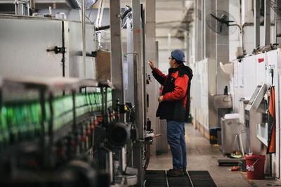 青島啤酒（濟南） 優(yōu)化生產(chǎn)工藝，水耗連年降低，致力成為泉城節(jié)水楷模